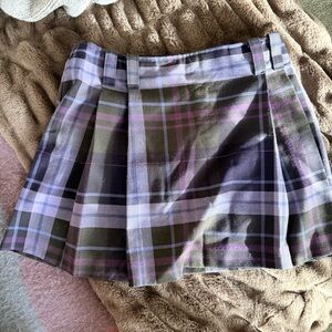 Vintage Y2K Plaid Mini Skirt in Purple and Black (Size 7)